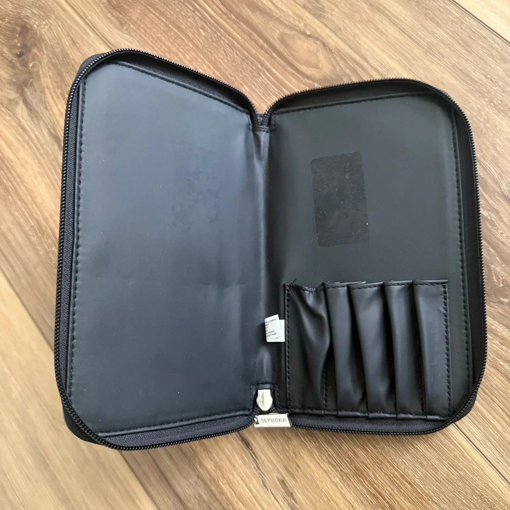 Sephora Quilted Grey Faux Leather Makeup Brush Travel‎ Organizer Case Zip Around